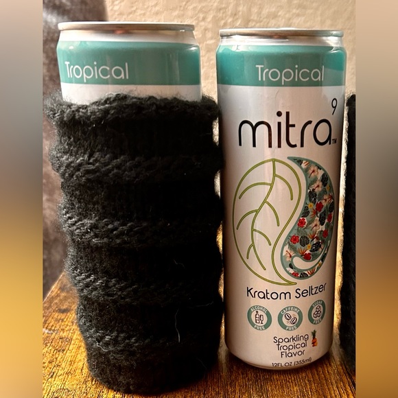 White claw coozy - Picture 2 of 2